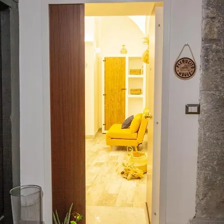 Apartment Plebiscito House - Naples